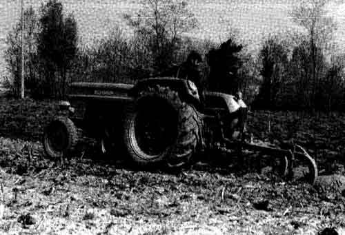 Motoaratrice moderna
